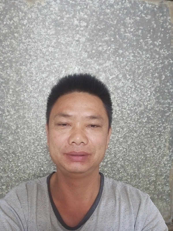 白茫茫的第一张照片--乌鲁木齐相亲服务中心