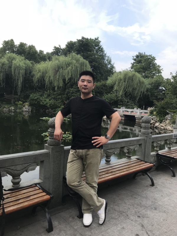 未来可期的第一张照片--乌鲁木齐相亲服务中心