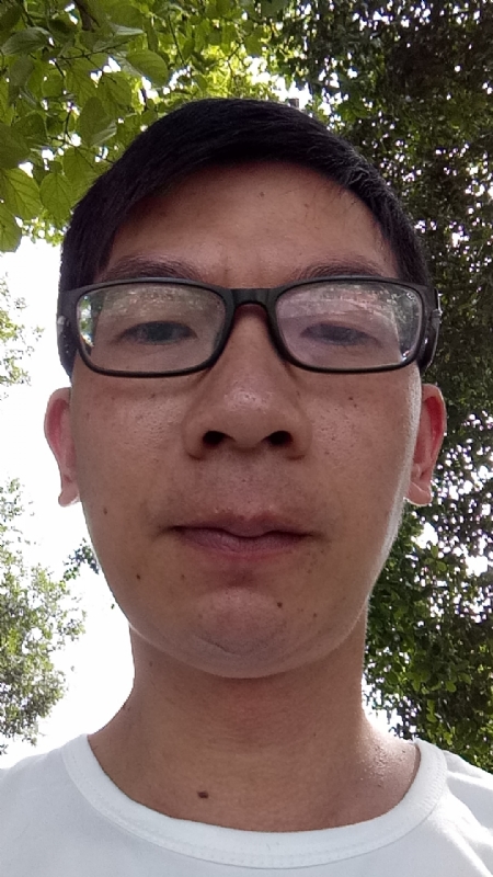 奋斗的第一张照片--乌鲁木齐相亲服务中心