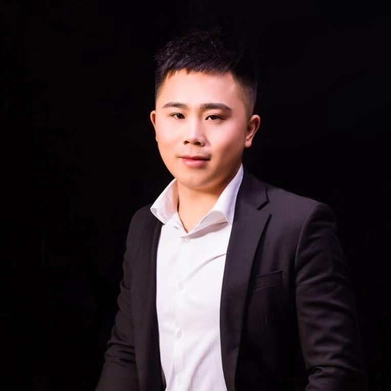 只欠东风的第一张照片--乌鲁木齐相亲服务中心