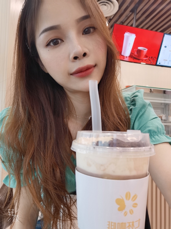 丽丽子的第一张照片--乌鲁木齐相亲服务中心