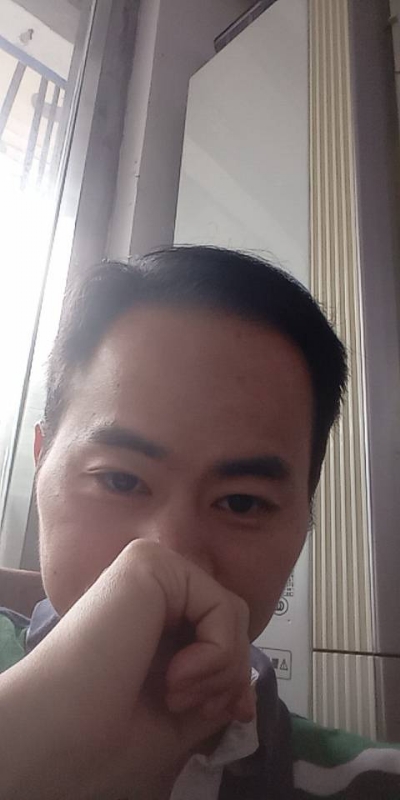 90年大叔的第三张照片--乌鲁木齐相亲服务中心