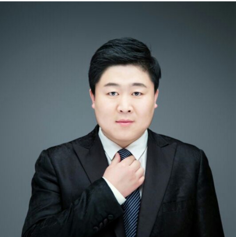 迷途小书童的第一张照片--乌鲁木齐相亲服务中心