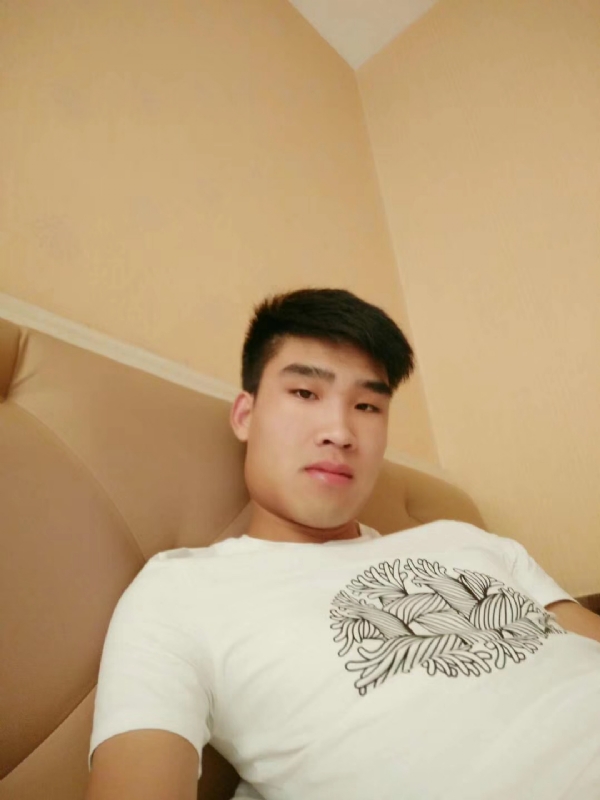 谁不曾孤单上路的第二张照片--乌鲁木齐相亲服务中心