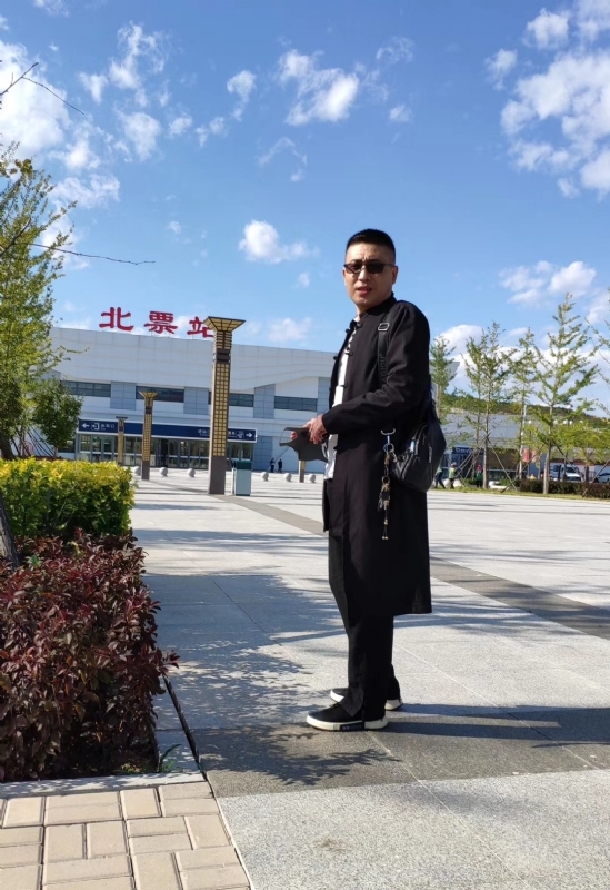 仟佰渡的第一张照片--乌鲁木齐相亲服务中心