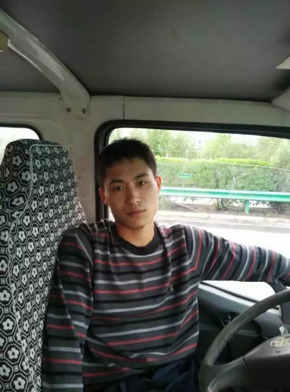 桦树林的第一张照片--乌鲁木齐相亲服务中心