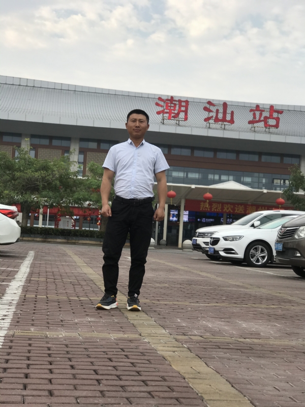 健华的第三张照片--乌鲁木齐相亲服务中心