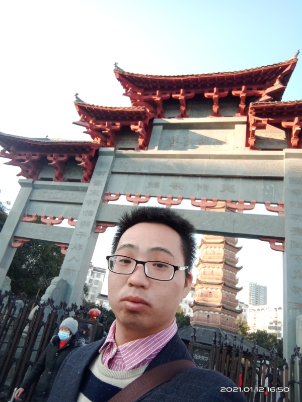 碧血丹心的第一张照片--乌鲁木齐相亲服务中心