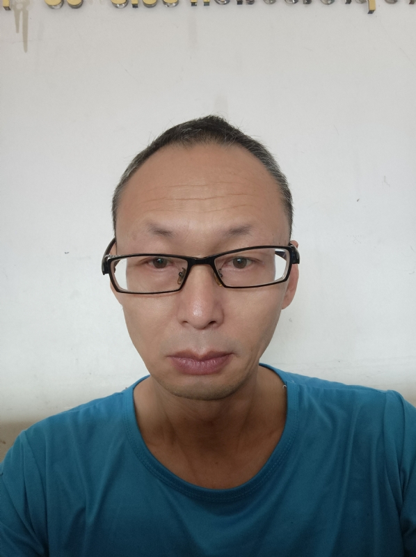 生活的第一张照片--乌鲁木齐相亲服务中心