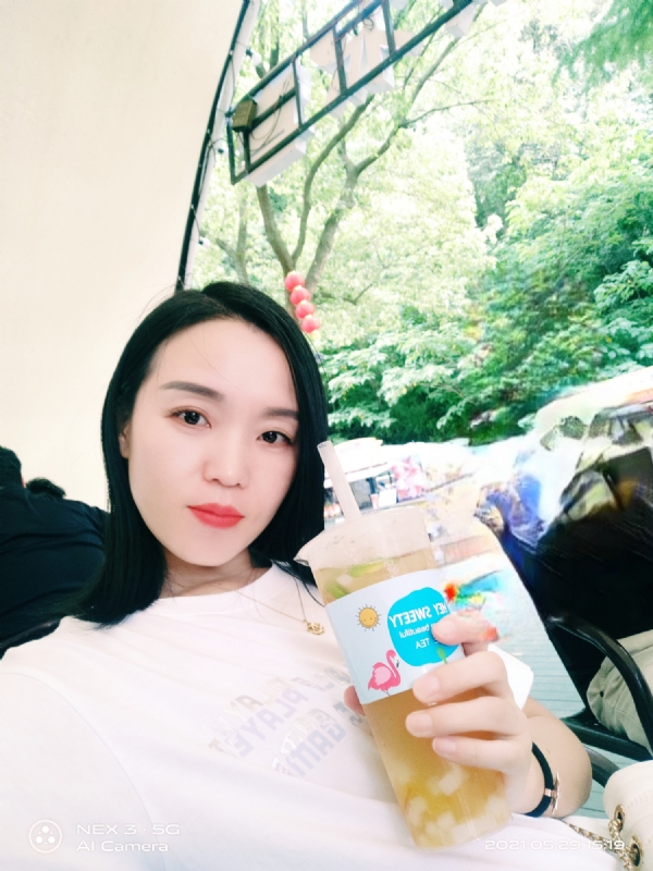 鱼鱼的第一张照片--乌鲁木齐相亲服务中心