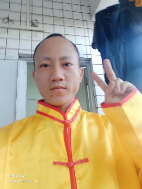 宋福军的第二张照片--乌鲁木齐相亲服务中心