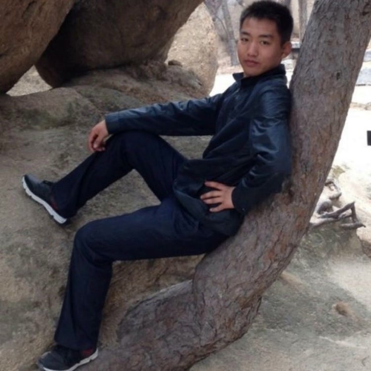 哥不帅但很坏的第一张照片--乌鲁木齐相亲服务中心