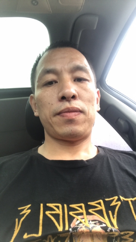 迷茫的第一张照片--乌鲁木齐相亲服务中心