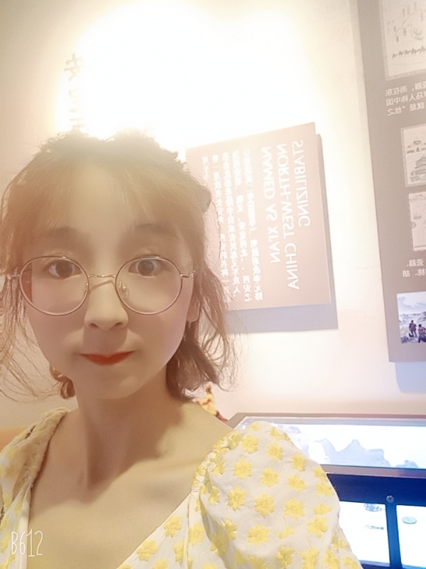 吴小小的第一张照片--乌鲁木齐相亲服务中心