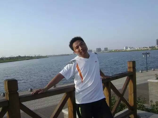 才乡痴情的第二张照片--乌鲁木齐相亲服务中心