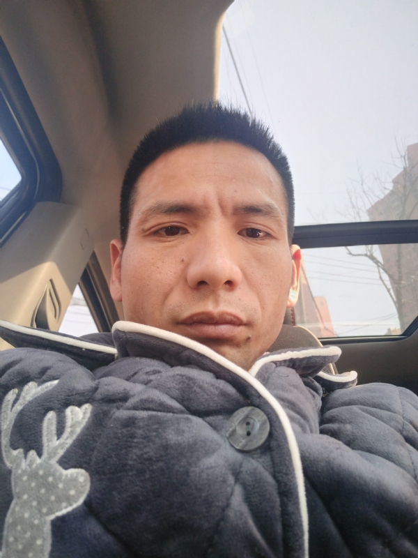 青春不长在的第一张照片--乌鲁木齐相亲服务中心