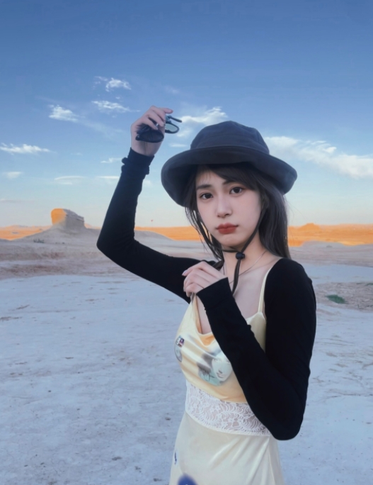 英姐的第一张照片--乌鲁木齐相亲服务中心