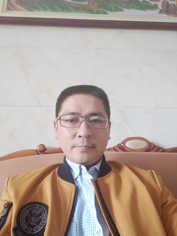 龙行天下的第一张照片--乌鲁木齐相亲服务中心