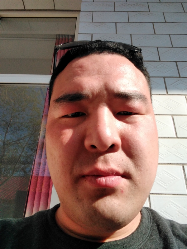 一羽垂天的第三张照片--乌鲁木齐相亲服务中心