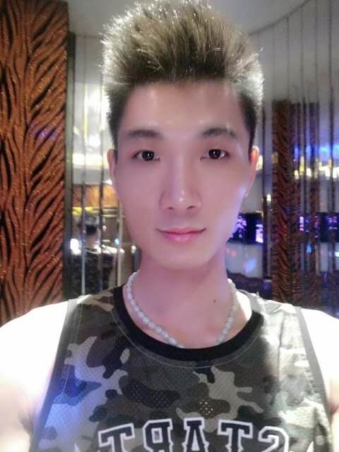 人生如戏的第一张照片--乌鲁木齐相亲服务中心