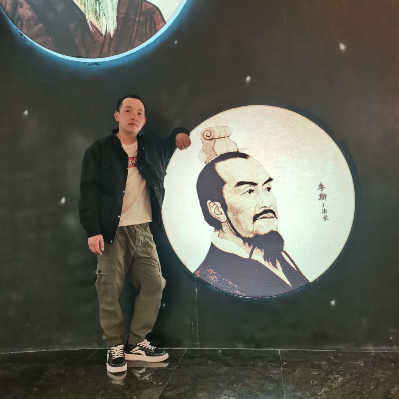 小灰灰的第三张照片--乌鲁木齐相亲服务中心