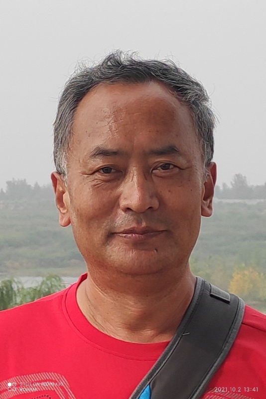 与你同行的第一张照片--乌鲁木齐相亲服务中心