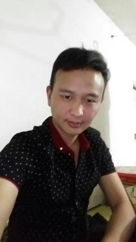 机械师的第一张照片--乌鲁木齐相亲服务中心