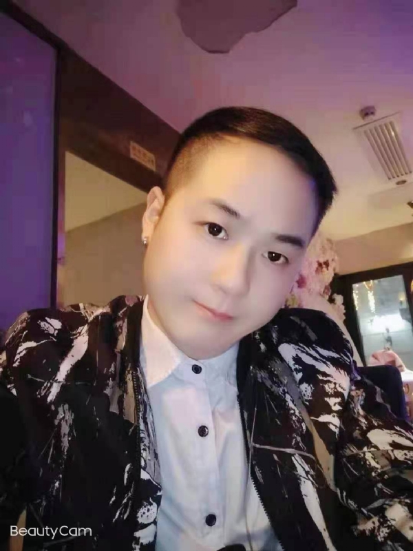 放弃一切，从头再来的第一张照片--乌鲁木齐相亲服务中心