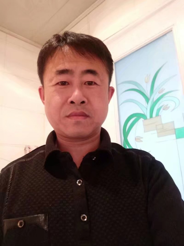 坦率的第一张照片--乌鲁木齐相亲服务中心