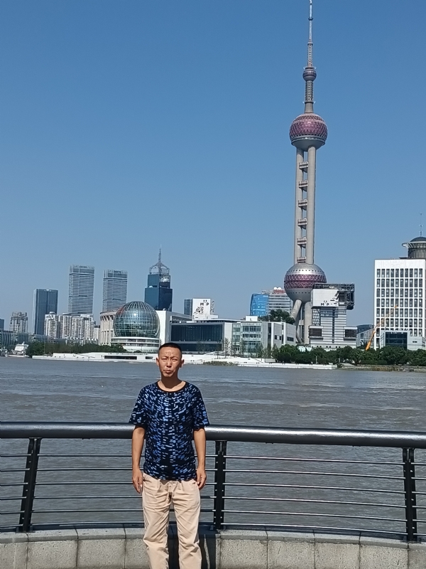 伪装浪漫的第一张照片--乌鲁木齐相亲服务中心