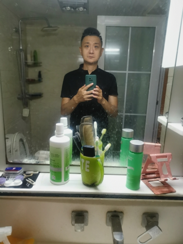 龙少的第一张照片--乌鲁木齐相亲服务中心