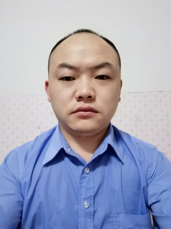 与子携老的第一张照片--乌鲁木齐相亲服务中心