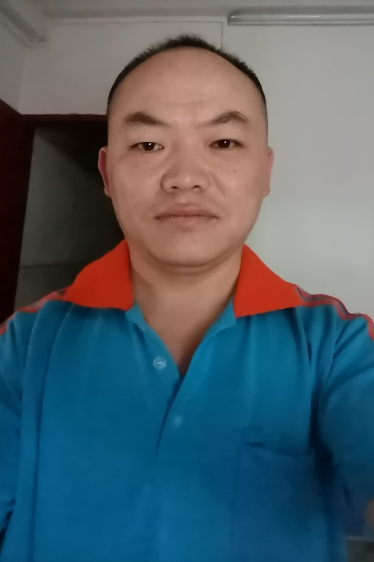 与子携老的第八张照片--乌鲁木齐相亲服务中心