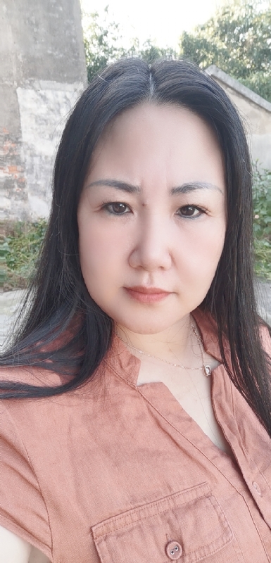 乖乖一女的第一张照片--乌鲁木齐相亲服务中心