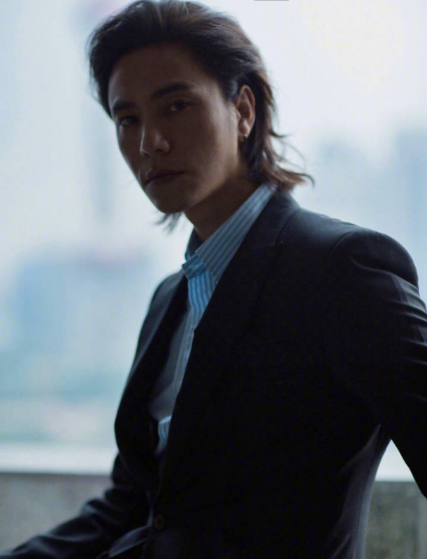 李嘉廷的第三张照片--乌鲁木齐相亲服务中心