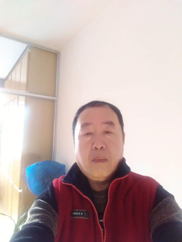 快乐的第一张照片--乌鲁木齐相亲服务中心