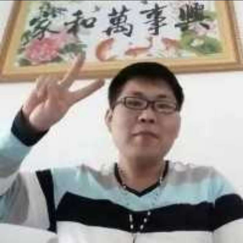 快乐就好的第一张照片--乌鲁木齐相亲服务中心