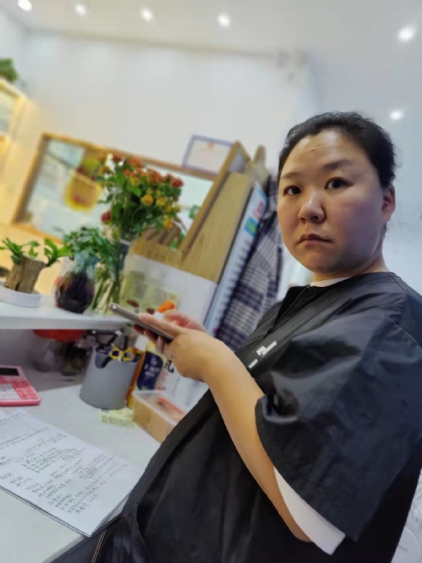东北小野花的第一张照片--乌鲁木齐相亲服务中心