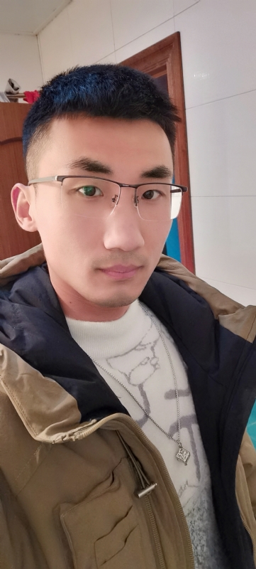 闯红灯吐泡泡的第一张照片--乌鲁木齐相亲服务中心