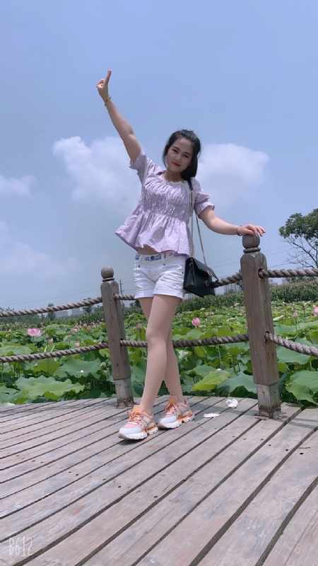 秋水伊人的第三张照片--乌鲁木齐相亲服务中心