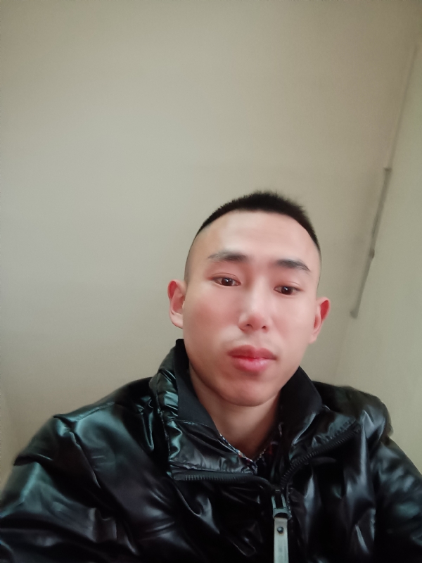 阿浩的第一张照片--乌鲁木齐相亲服务中心