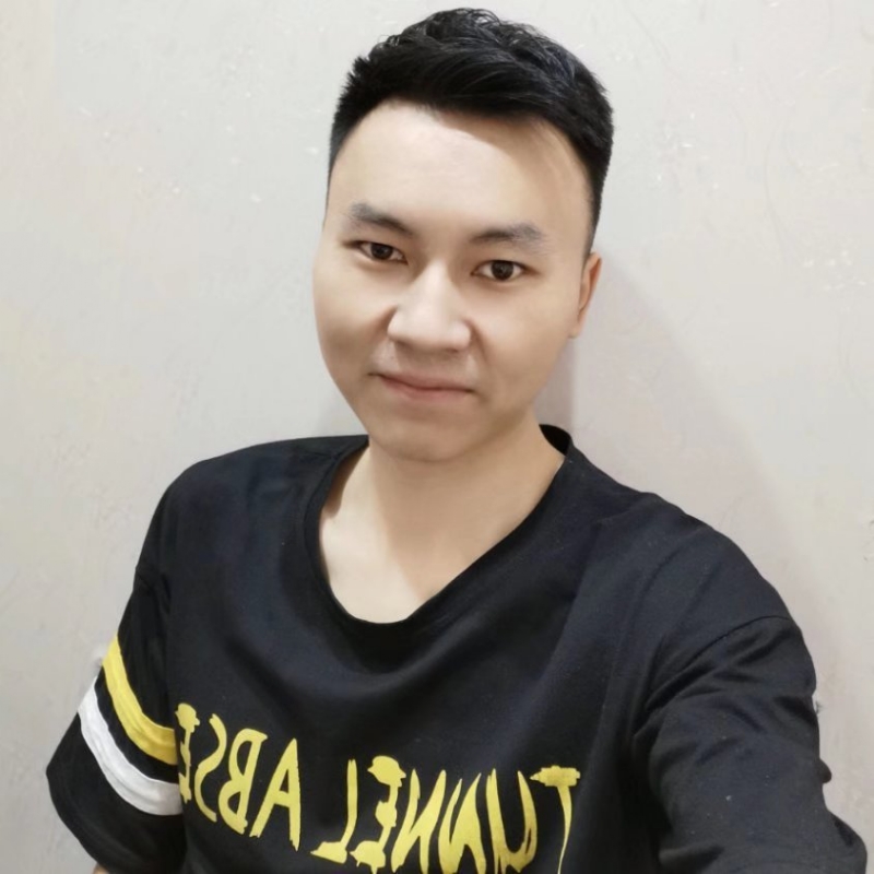 大男孩的第一张照片--乌鲁木齐相亲服务中心