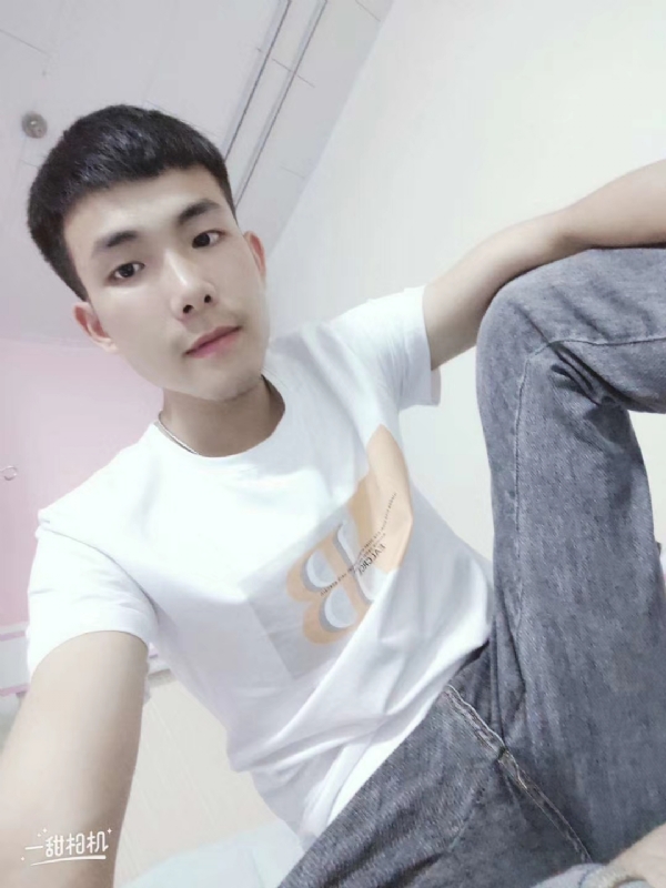 爱Q我的第一张照片--乌鲁木齐相亲服务中心