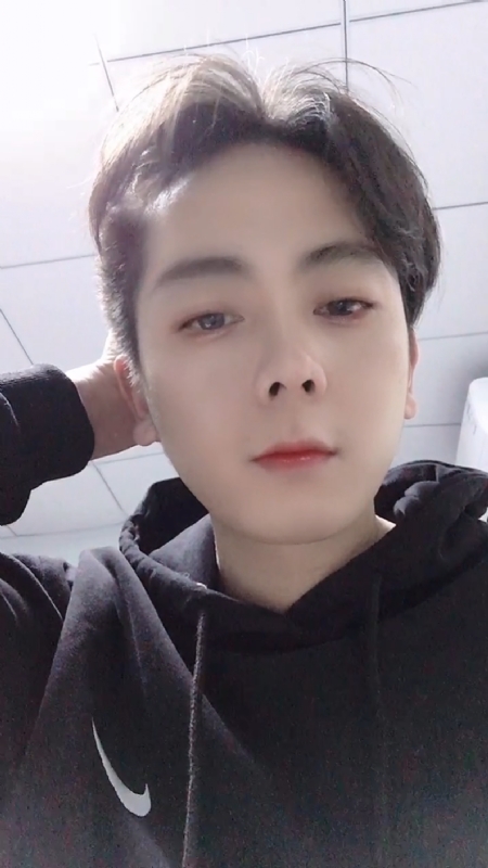 鹤枫的第一张照片--乌鲁木齐相亲服务中心