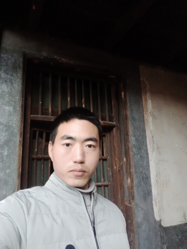 嫁与娶的第一张照片--乌鲁木齐相亲服务中心