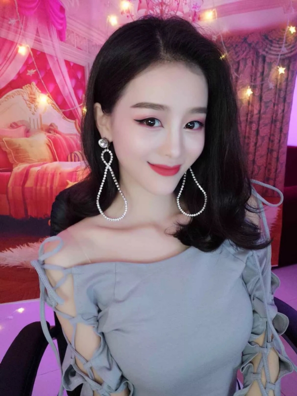 Cici的第三张照片--乌鲁木齐相亲服务中心