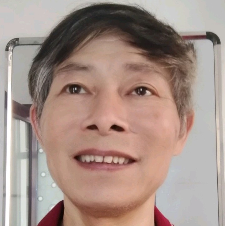 唐衡的第一张照片--乌鲁木齐相亲服务中心