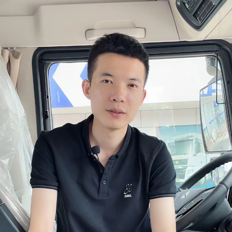 胡一凡的第二张照片--乌鲁木齐相亲服务中心