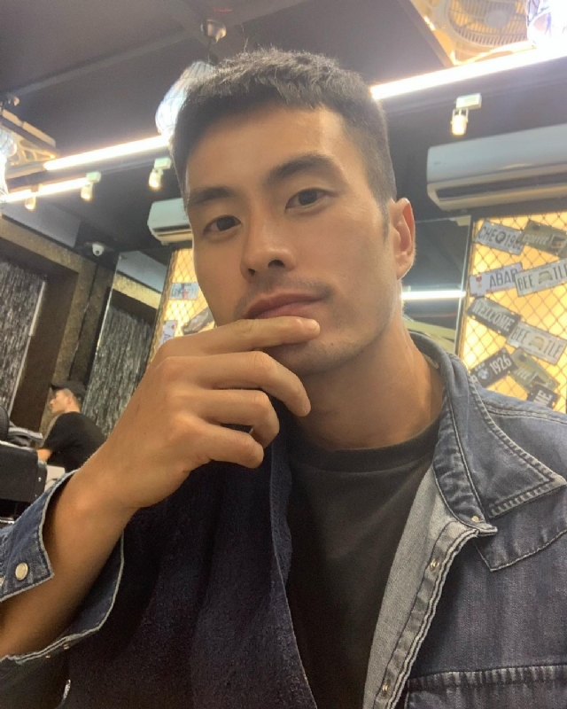 伟业强哥的第一张照片--乌鲁木齐相亲服务中心