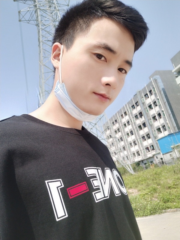 何凡的第一张照片--乌鲁木齐相亲服务中心